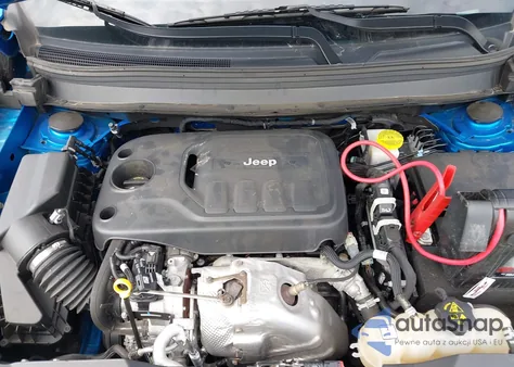 2020 Jeep Cherokee Altitude 4X4 from USA, damaged, VIN 1C4PJMLNXLD541404